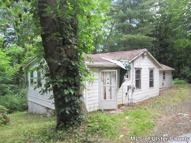 336 Maple St, Kerhonkson, NY 12446 - photo 2