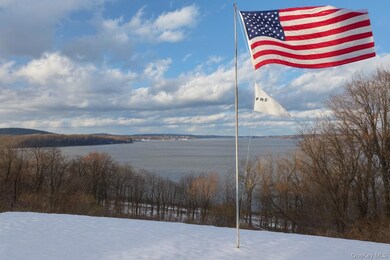 13 Grandview Ave unit Cornwall on Hudson, Cornwall On Hudson, NY 12520 - photo 4