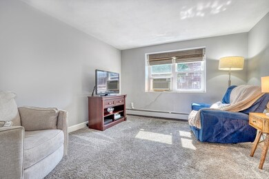 37 Montvale Ave unit 4, Woburn, MA 01801 - photo 7