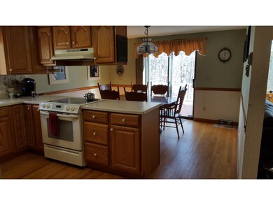 40 Lancaster Crossing Rd, Salem, NH 03079 - photo 5