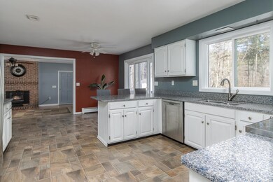 6 Dodier Ct, Merrimack, NH 03054 - photo 7