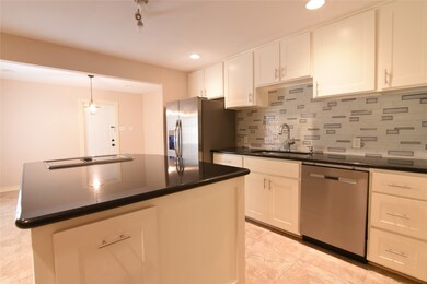 9668 Longmont Dr, Houston, TX 77063 - photo 7