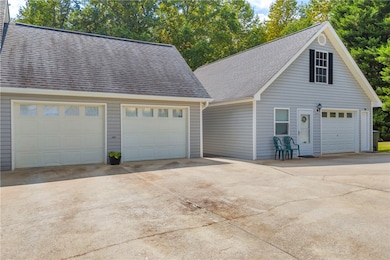 227 Jana Dr, Walhalla, SC 29691 - photo 4