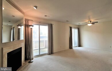 12945B Grays Pointe Rd unit B, Fairfax, VA 22033 - photo 4