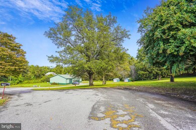 705 Bayard Rd, Lothian, MD 20711 - photo 4