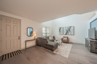 4512 Cypress Thorn Dr, Arlington, TX 76005 - photo 5