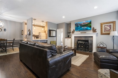 2164 Tanglewood Blvd unit 215, Pottsboro, TX 75076 - photo 6