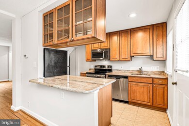 3539 S Stafford St unit B, Arlington, VA 22206 - photo 5