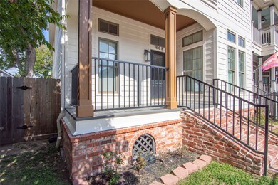 609 E 27th St, Houston, TX 77008 - photo 4