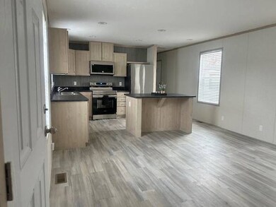 14876 Washington Rd unit 123, West Burlington, IA 52655 - photo 6