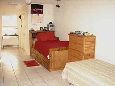 828 S Texas Blvd, Weslaco, TX 78596 - photo 5