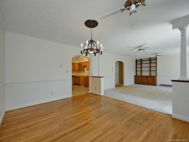 104 Shelly Dr, Hendersonville, NC 28792 - photo 3