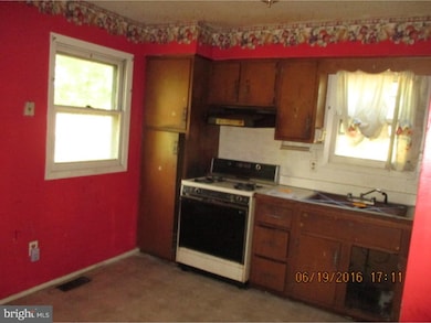 218 Pardee Blvd, Browns Mills, NJ 08015 - photo 5