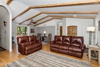 007_Living Room