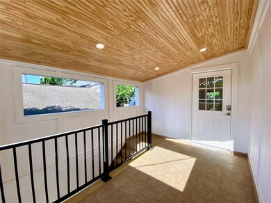 2025 1/2 Brun St, Houston, TX 77019 - photo 2