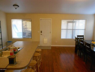 7 Kitchen Family Room