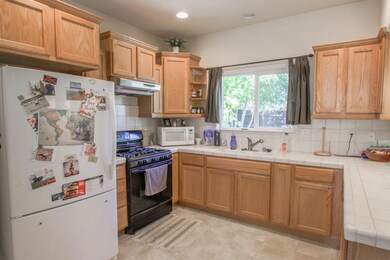 930 Domain Way, Redding, CA 96003 - photo 4