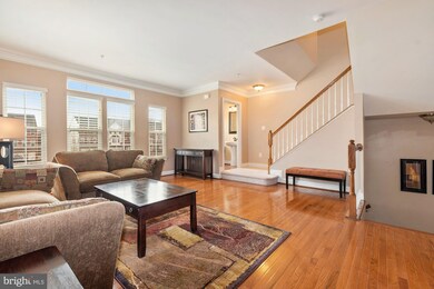 3929 Broadheath Cir, Burtonsville, MD 20866 - photo 6