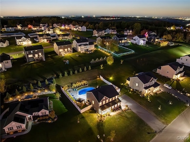 5546 Rolling Meadows Way, Camillus, NY 13031 - photo 5