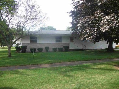 1101 Laurel St, Elkhart, IN 46514 - photo 2