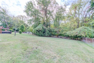 26 Soutee Dr, Saint Peters, MO 63376 - photo 7