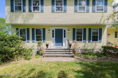 2110 Cayuga Ct, Schenectady, NY 12309 - photo 2