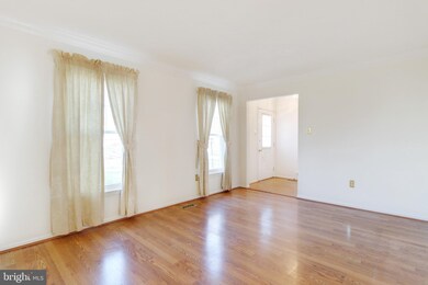 6678 Slacks Rd, Sykesville, MD 21784 - photo 4