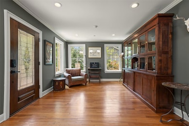 2208 Mountain View Rd, Austin, TX 78703 - photo 5