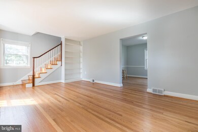5806 Chillumgate Rd, Hyattsville, MD 20782 - photo 5