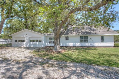 202 De la Cruz St, Weatherford, TX 76085 - photo 4