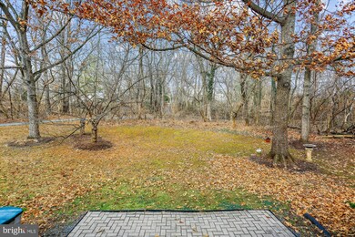 20573 Lowfield Dr, Germantown, MD 20874 - photo 4