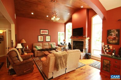 141 Hemlock Dr, Roseland, VA 22967 - photo 4