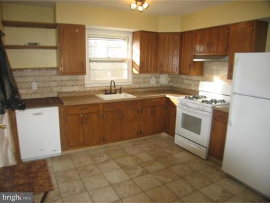 809 Coach Rd, Blackwood, NJ 08012 - photo 5