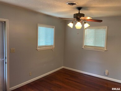 3532 May Ln, Davenport, IA 52802 - photo 6