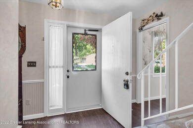 05-902C-Montevideo-Dr-WindowStill-Real-E