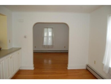 40 Jackson St, Essex Junction, VT 05452 - photo 5