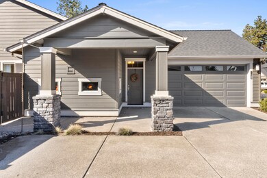 60447 Hedgewood Ln, Bend, OR 97702 - photo 3