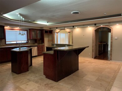 600 6th St, Bay City, TX 77414 - photo 4