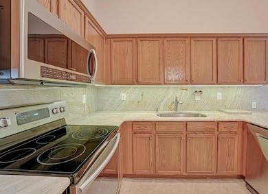 8491 Logia Cir, Boynton Beach, FL 33472 - photo 5