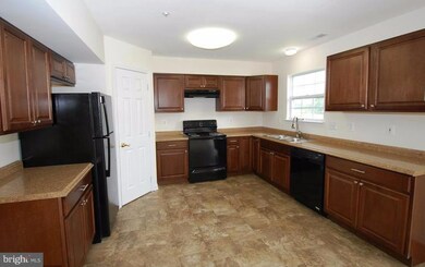 6444 Towncrest Ct W, Frederick, MD 21703 - photo 2