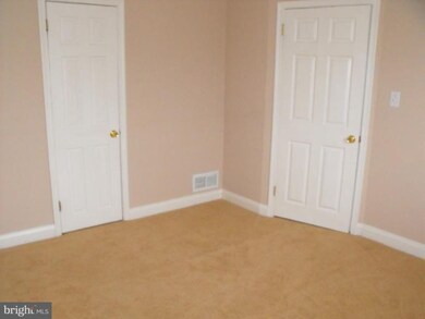 916 N Marlyn Ave, Essex, MD 21221 - photo 3