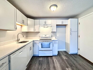 128 North St unit 4, Newton, MA 02460 - photo 2