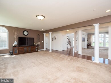 14015 Jones Bridge Rd, Upper Marlboro, MD 20774 - photo 6