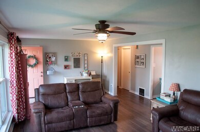 601 S Wentz St, Wapakoneta, OH 45895 - photo 5