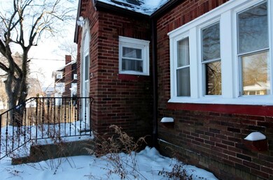 2113 Waverly Place, Waukegan, IL 60085 - photo 2