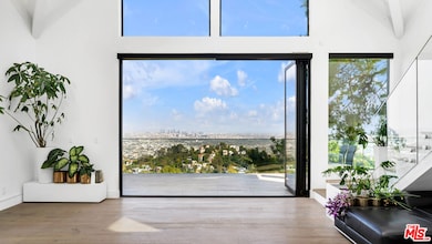 2021 Davies Way, Los Angeles, CA 90046 - photo 2