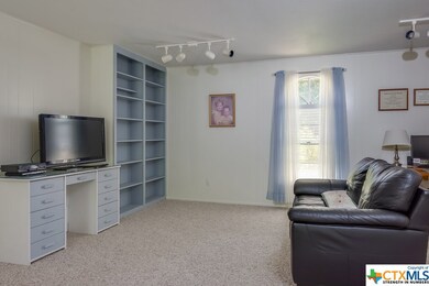1305 Fieldcrest, New Braunfels, TX 78130 - photo 4
