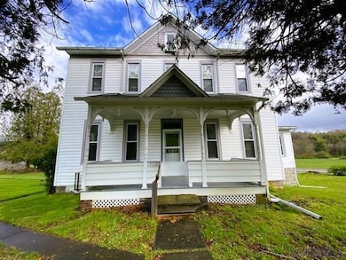WELCOME TO 1431 SPRUCE RUN ROAD...