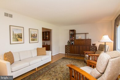 5606 Woodhaven Ct, Sykesville, MD 21784 - photo 7