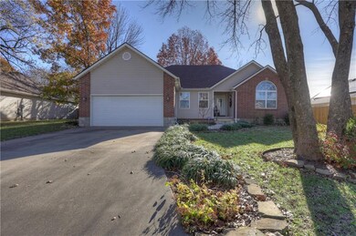 1066 Alexsandra Cir, Oronogo, MO 64855 - photo 6